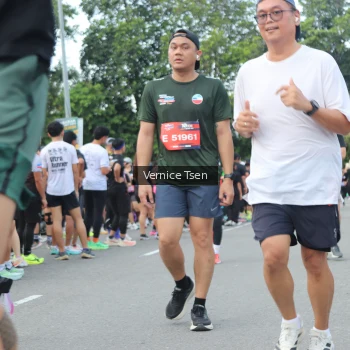 Runner Photo 3812429