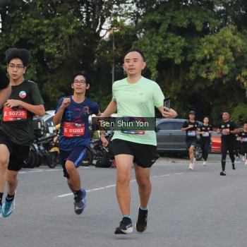 Runner Photo 3812447