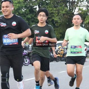 Runner Photo 3812506