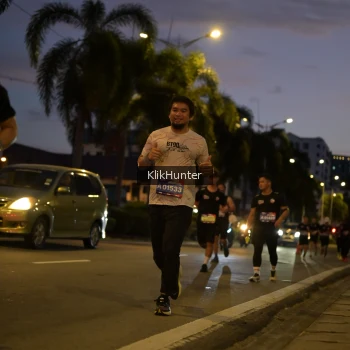 Runner Photo 3812531