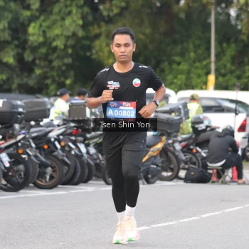 Runner Photo 3812571
