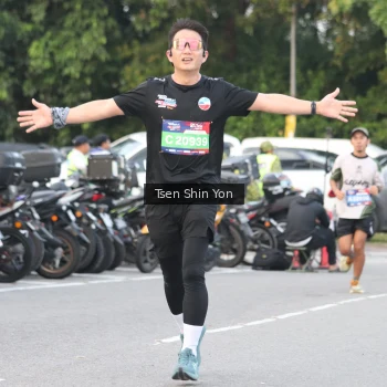 Runner Photo 3812579