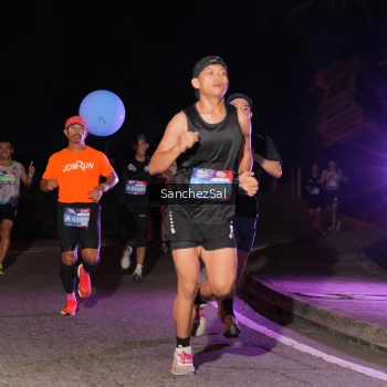 Runner Photo 3812586