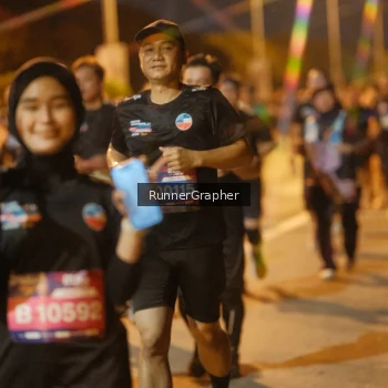 Runner Photo 3812596