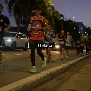 Runner Photo 3812618
