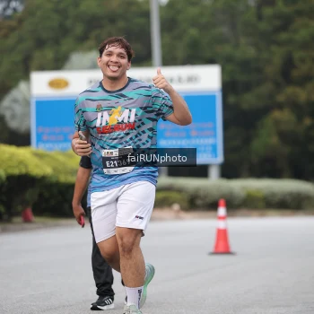 Runner Photo 3812651