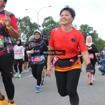 Runner Photo 3812655