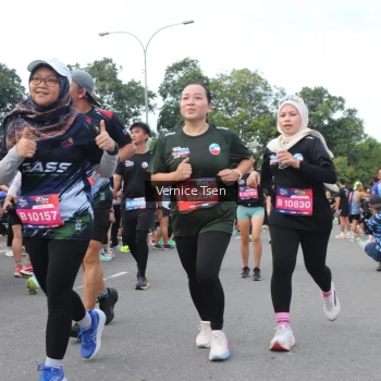 Runner Photo 3812679