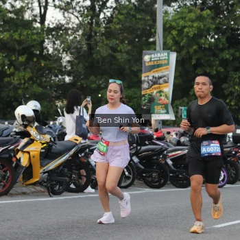 Runner Photo 3812705