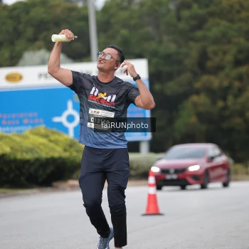 Runner Photo 3812875