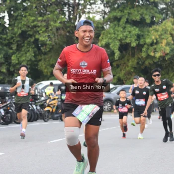 Runner Photo 3812886