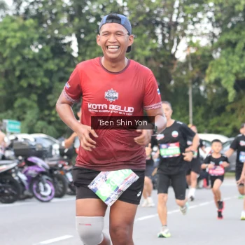 Runner Photo 3812892