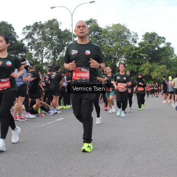 Runner Photo 3812960