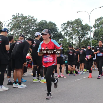 Runner Photo 3812998