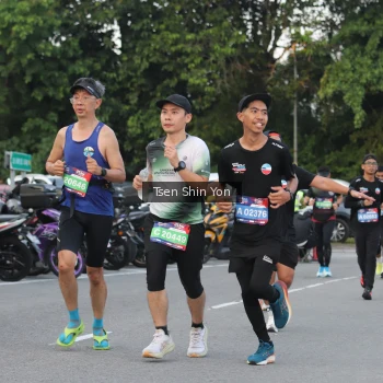 Runner Photo 3813010