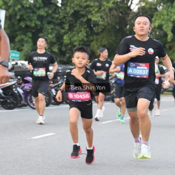 Runner Photo 3813024