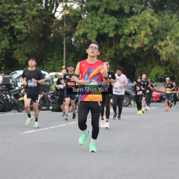 Runner Photo 3813140