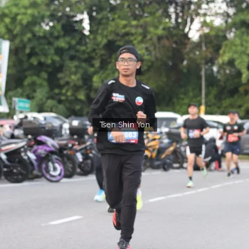 Runner Photo 3813144