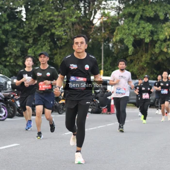 Runner Photo 3813171
