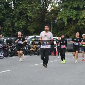 Runner Photo 3813189