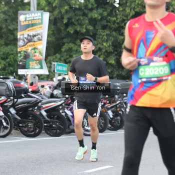 Runner Photo 3813190