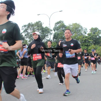 Runner Photo 3813194