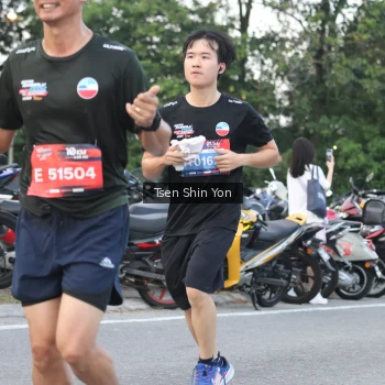 Runner Photo 3813291