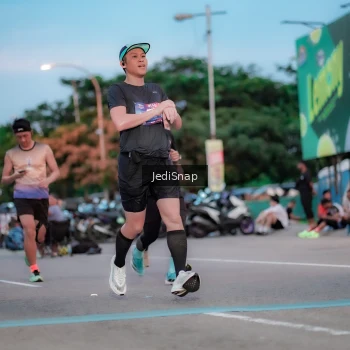 Runner Photo 3813314