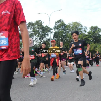 Runner Photo 3813324