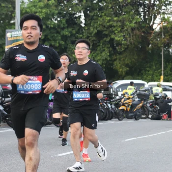 Runner Photo 3813553