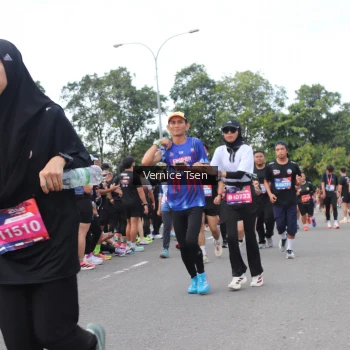 Runner Photo 3813565