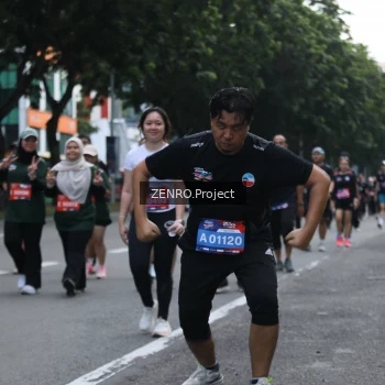 Runner Photo 3813590