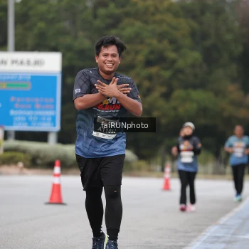 Runner Photo 3813592