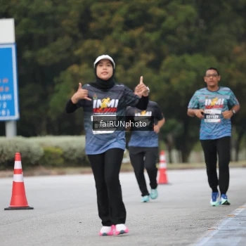 Runner Photo 3813611