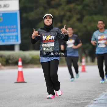 Runner Photo 3813672
