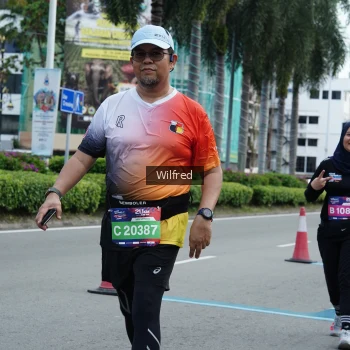 Runner Photo 3813674