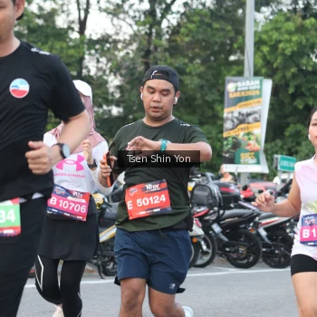 Runner Photo 3813702