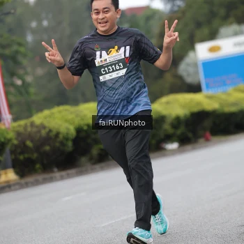 Runner Photo 3813923