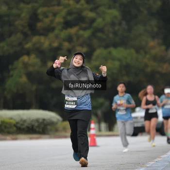 Runner Photo 3813984