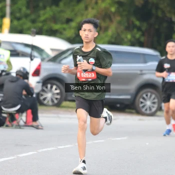 Runner Photo 3814279