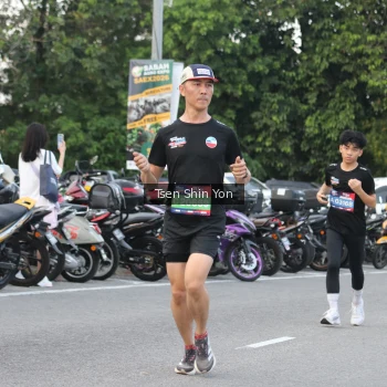 Runner Photo 3814472