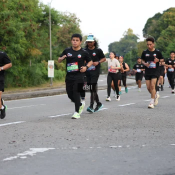 Runner Photo 3814517