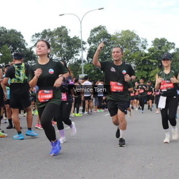 Runner Photo 3814525