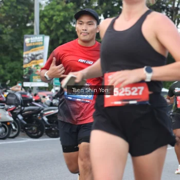 Runner Photo 3814686