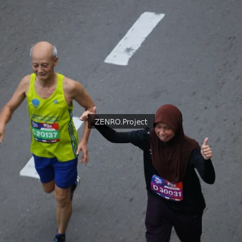 Runner Photo 3814705