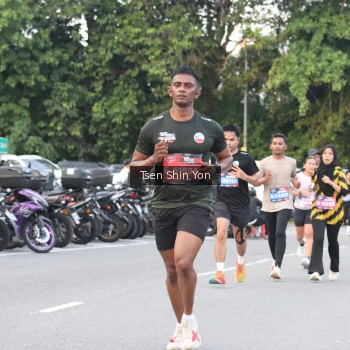 Runner Photo 3814737