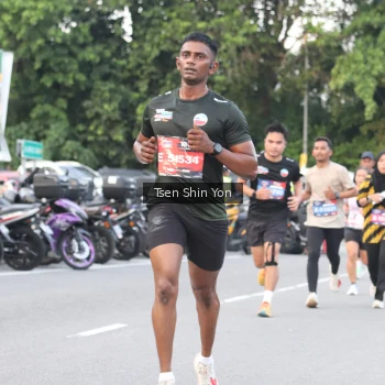 Runner Photo 3814741
