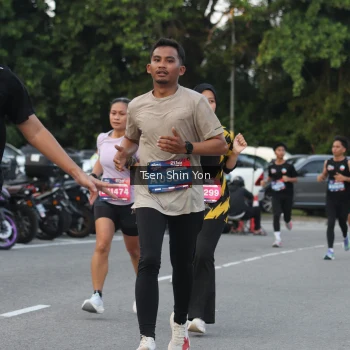 Runner Photo 3814749
