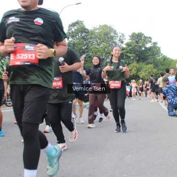 Runner Photo 3815045