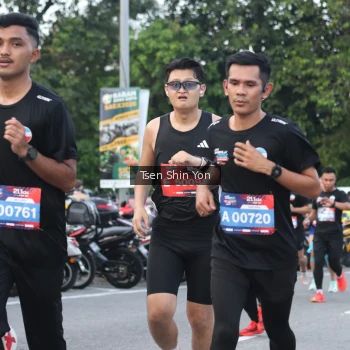 Runner Photo 3815135